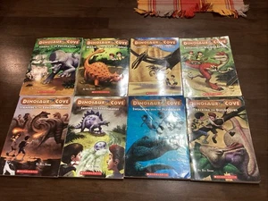 Dinosaur Cove Book Set Of 8 by Rex Stone Paperback Scholastic 2010 - Imagen 1 de 14