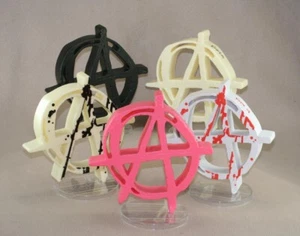 Frank Kozik SIGNED 5 8" GID Pink Anarchy Symbol Complete SET LE Jamungo 2008 NIB - Picture 1 of 2