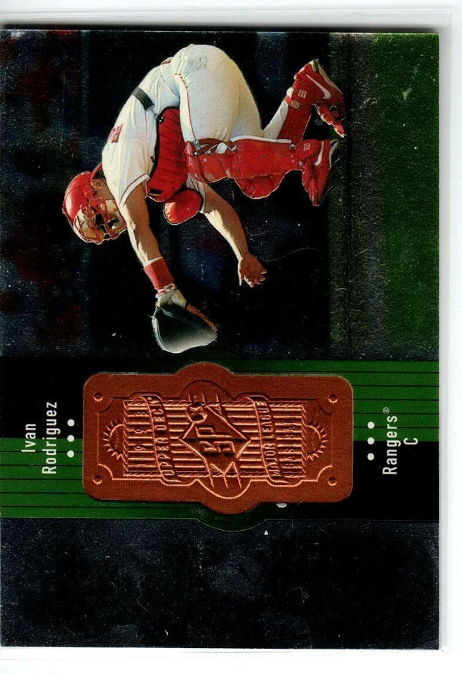 1998 SPx Finite #137 Ivan Rodriguez 9000 (ref 142581) - Image 1 of 1