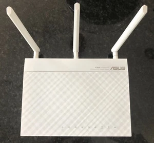 ASUS RT-N66W DUAL BAND 3x3 WIRELESS N900 GIGABIT ROUTER (DOUBLE 450Mbps) - Picture 1 of 8