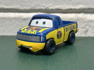 Disney Pixar Cars DEXTER HOOVER copo de pistão caminhão oficial metal fundido 1:55 - Imagem 1 de 4