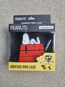 Peanuts Snoopy 75th Anniversary AirPods Pro Case Snoopy Dog House Licensed - Picture 1 of 16