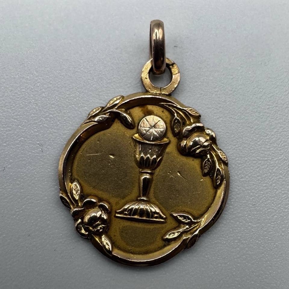 Medaille religieuse ancienne " Calice " - Plaqué Or - Photo 1/1