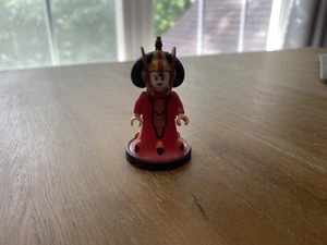 LEGO Queen Amidala Star Wars Minifigure (#SW0387) from set 9499 Gungan Sub - Picture 1 of 6