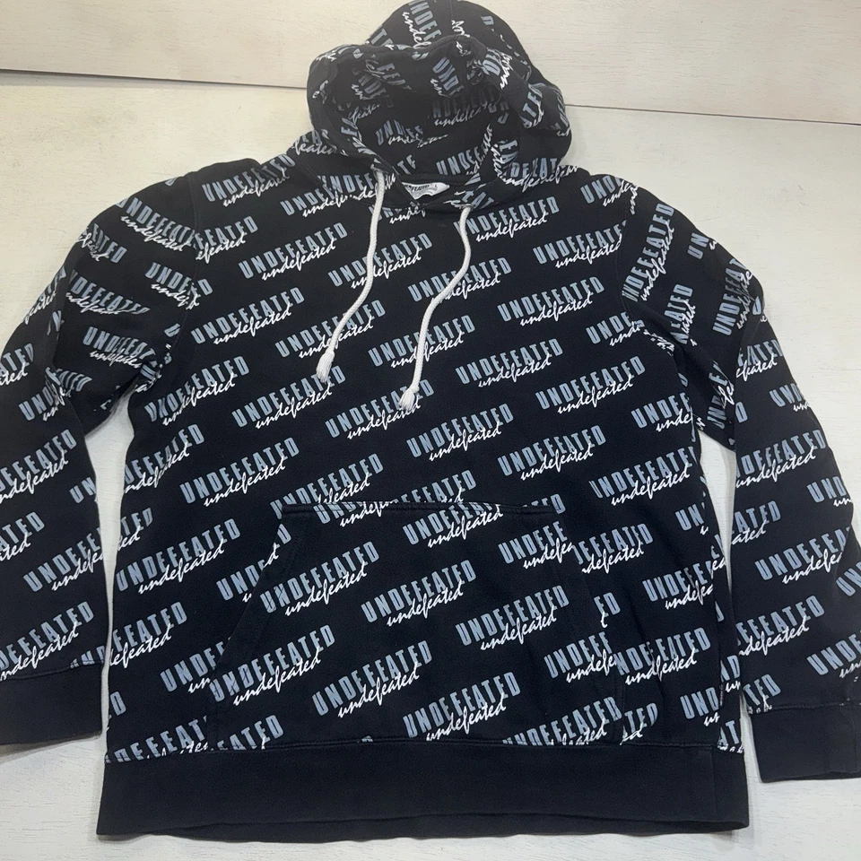 Undefeated Large Black And White Fanatic Hoodie Sweatshirt Adult AOP Hand Pocket - Image 1 of 4