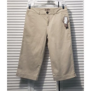 Khakis Capri Pants Women's Size 10P Beige Stretch Casual Slimming Tummy Tuck Fit - Picture 1 of 12