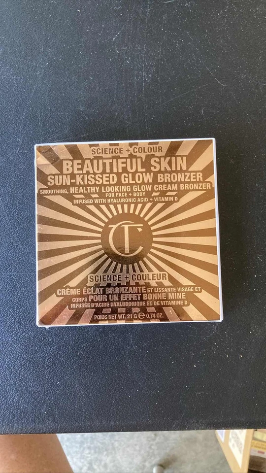 Charlotte Tilbury Beautiful Skin Sun-Kissed Glow Cream Bronzer 21g 0.74oz - Image 1 of 3
