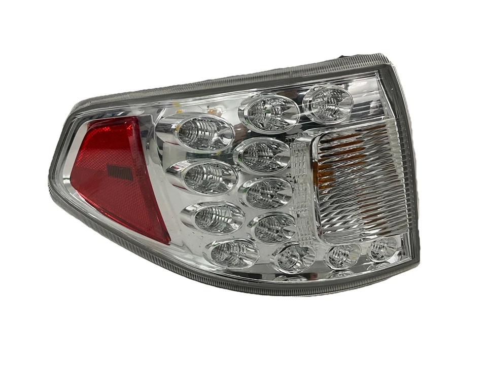 Luz trasera izquierda Subaru Impreza 2008 22020024 OEM Foto 1 de 4