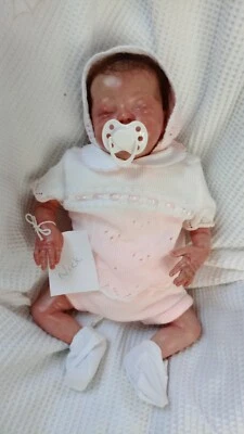 NIKKI reborn girl By Nikki Johnston nicely weighted to 4.8lbs 16" 41cm - Image 1 of 4