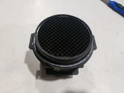 Датчик массового расхода воздуха - 2004 BMW E46 LCI 330CI Conv - 02-06 OEM 7513956 - Изображение 1 из 4