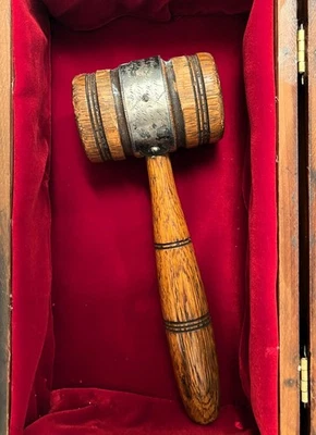  USS MAINE 1899 APRESENTAÇÃO DE CARVALHO IOOF MARTELO MADEIRA RECUPERADA FESTA DE SALVAMENTO MARINHA  - Imagem 1 de 4