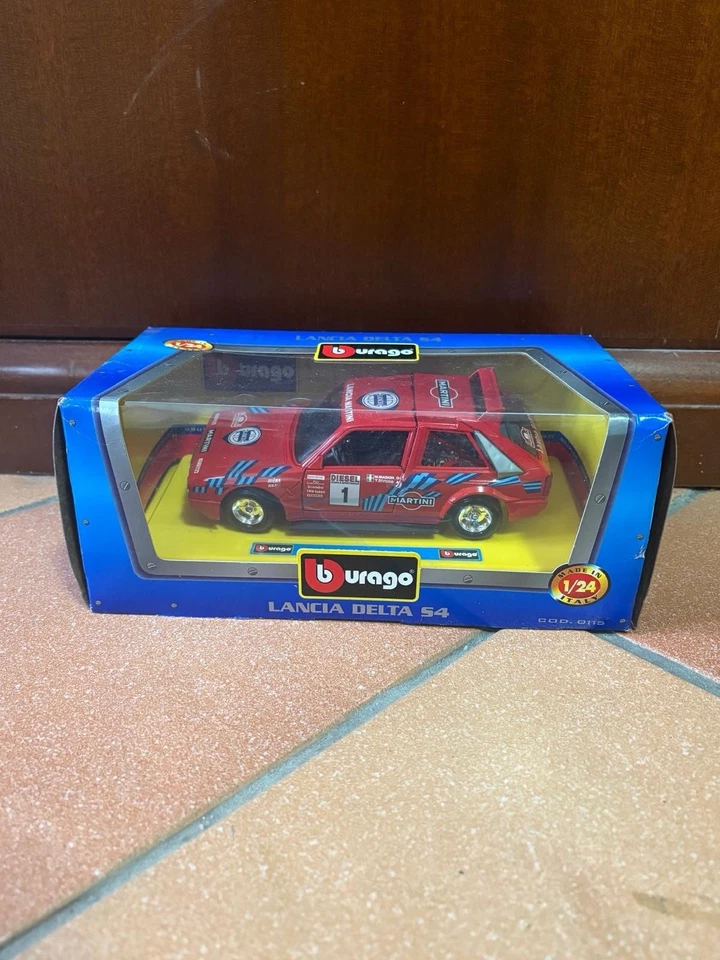 Lancia Delta S4 Bburago 1/24 Rossa - Immagine 1 di 1
