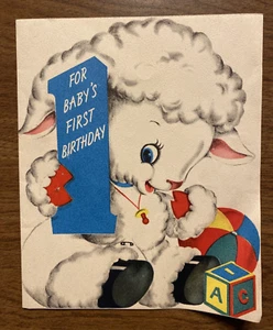Tarjeta de felicitación de primer cumpleaños Happy Baby de colección de los años 40 Cordero jugando con juguetes P3A - Imagen 1 de 17