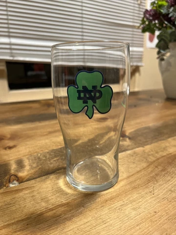Vintage Notre Dame Fighting Irish Pint Glass Shamrock Rare Cover