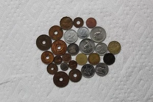 Afrika Münzen, 1 Silber, 25 Nicht-Silber, BWA, ETH, ANG, REU, EA, SAR, NAM - Bild 1 von 10