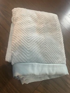 Gerber Modern Moments Blue Chevron Chenille Baby Boy Plush Blanket Satin Trim LN - Picture 1 of 5