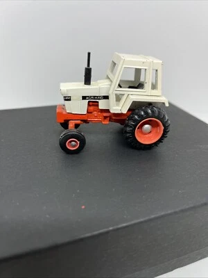 Ertl RARE 1/64 Case agri king tractor Farm Toy  Farm Machinery - Image 1 of 4
