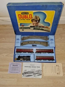 HORNBY DUBLO EDP13 MODEL RAILWAYS OO GAUGE 3 RAIL BR PASSENGER TRAIN SET BOXED - Picture 1 of 20