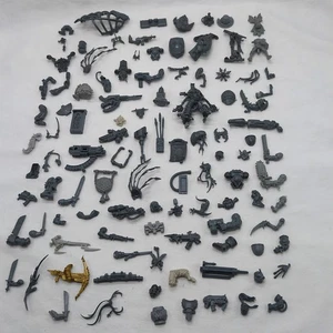 Lote de (50+) brocas y piezas de fantasía de Warhammer 40k - Imagen 1 de 7