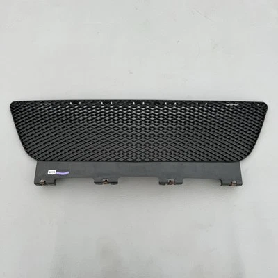 Panel de malla de rejilla de radiador central inferior delantero Saturn Sky 2007-2010 OEM Foto 1 de 4