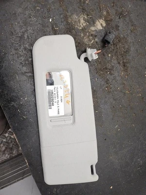 Pare soleil gauche VOLKSWAGEN POLO 5 PHASE 2 6R0857551K2F4 - Photo 1/4