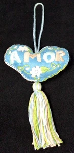 'Amor' Stuffed Pillow & Tassel Wall Hanging - Picture 1 of 4