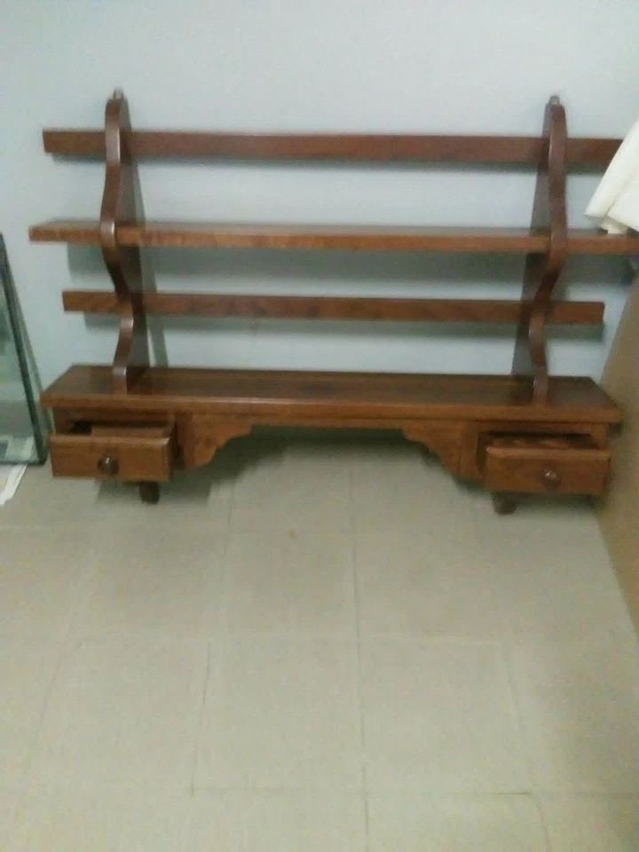 Piattaia a parete in legno - Immagine 1 di 1