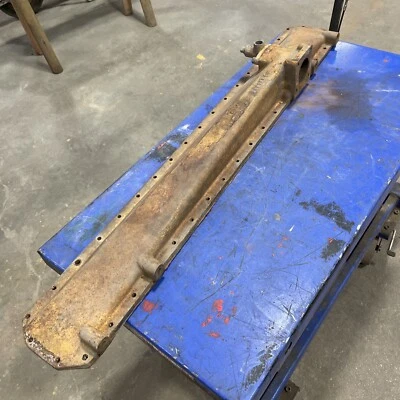 Caterpillar 2S8732 lower radiator tank D8 D8H - Image 1 of 4