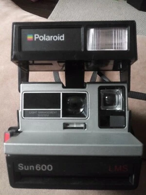 Vintage Polaroid Sun 600 LMS Instant Film Flash Camera W/Strap Tested Working - Photo 1/3