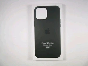 Apple - iPhone 12 Pro Max Silicone Case with MagSafe - Green (Used+box) - Picture 1 of 5