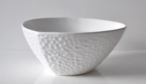 BASSANO CERAMICA Ciotola 27 cm STRUTTURA A NIDO D'APE Bianco PIATTO MEDITERRANEO - Foto 1 di 4