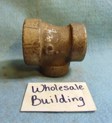 G. THREADED REDUCING PIPE TEE, 1" X 1/2" X 3/4" F. NPT, STEEL - Image 1 of 4