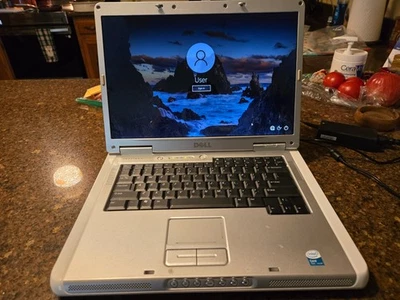 Pantalla 15.4" Lg Dell Inspiron E1505 Windows 10, 4GB Memoria, Batería Nueva y Adaptado Foto 1 de 4