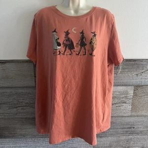 Heritage by Torrid Halloween Witches Walking Graphic Tee – Size 1 (Plus) - Picture 1 of 10