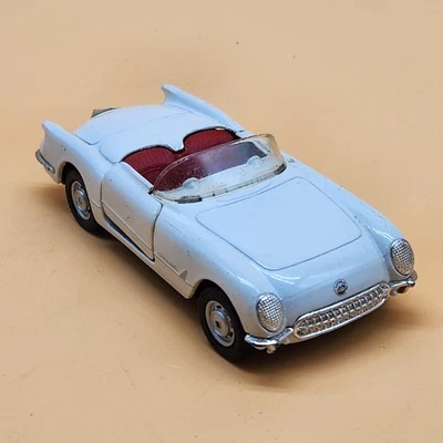 Vintage Maisto 1953 Corvette Diecast Car 1:36 Scale Doors Open Collectible Model - Image 1 of 4