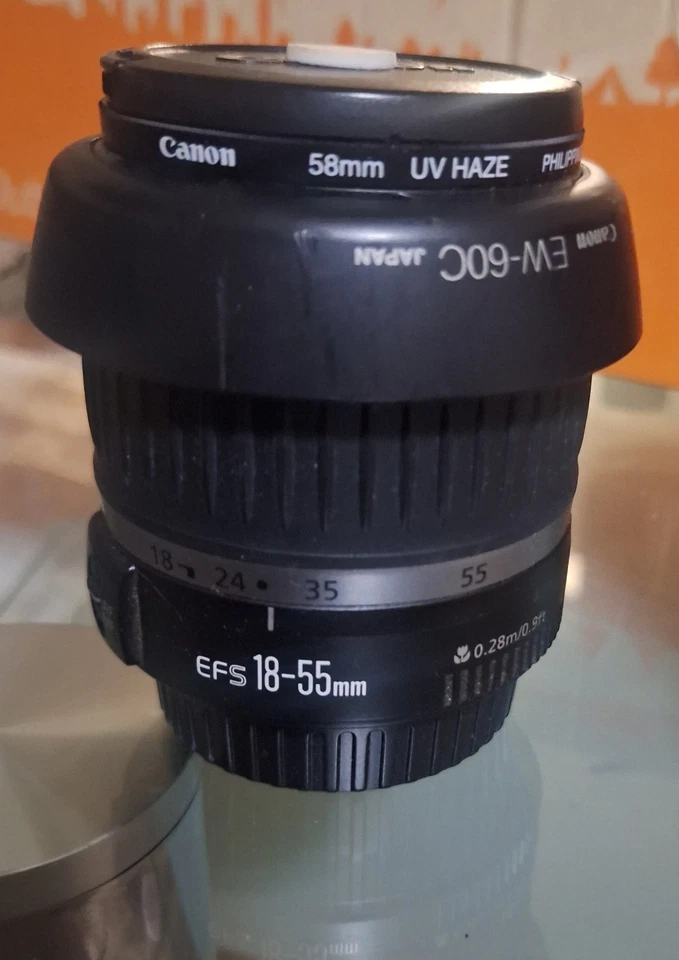 Objetivo zoom estándar Canon EF-S 18-55 mm Foto 1 de 4