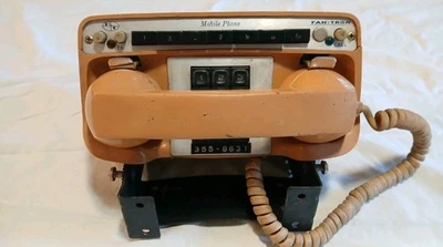 RARO TELÉFONO MÓVIL VINTAGE Fan Tron para coche de mediados del siglo XX  Foto 1 de 4