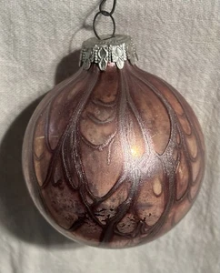 2-1/3" West German Mauve "Batik" Weihnachtsschmuck mehrfarbig rosa Quecksilber Glas - Bild 1 von 6