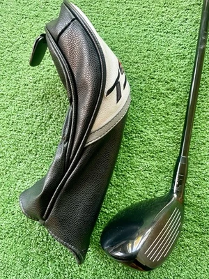 Titleist TSR2 Hybrid 4 Rescue Regular Flex Right Handed Mens Golf Club - Image 1 of 4