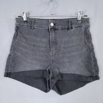 Pantalones cortos de mezclilla negros para mujer H&M Divided talla 10 cintura alta dobladillo enrollado Foto 1 de 4