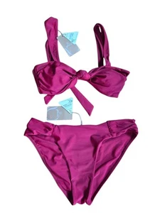 Berlook Bikini, Top Size Medium, Bottom Size Large, Women’s Swimwear, NWT, Red - Picture 1 of 6