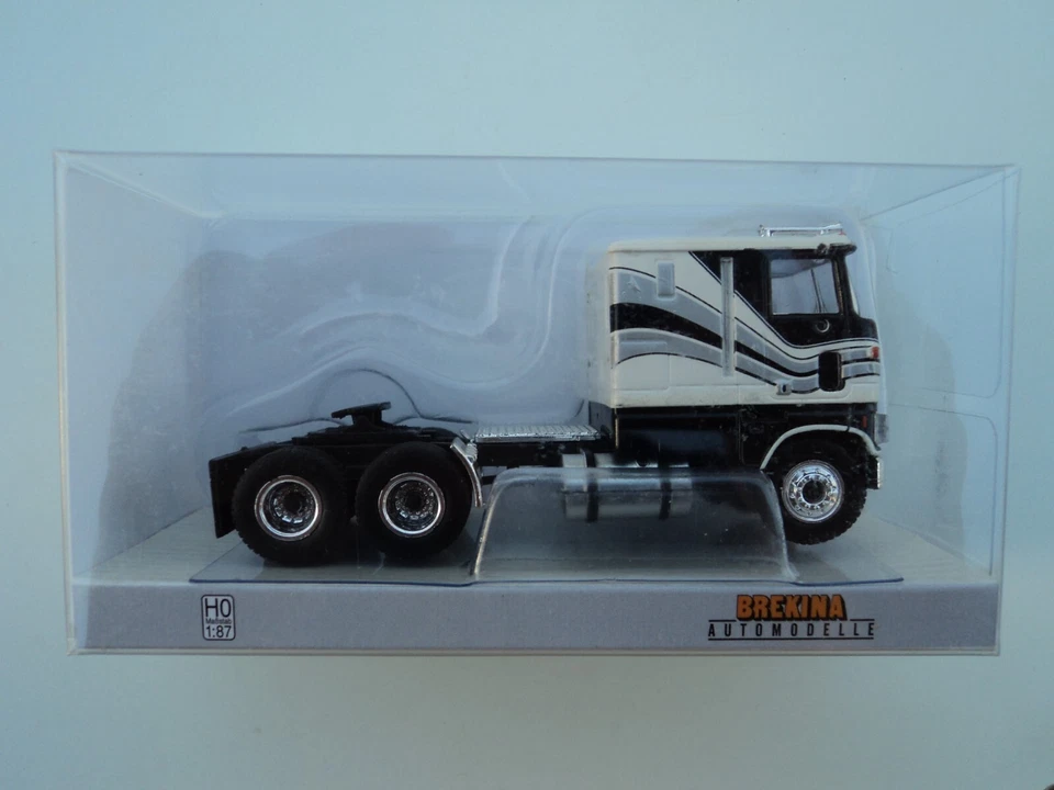 1 87 HO Brekina 85850 Ford CLT 9000 tractor truck BLACK/WHITE/SILVER