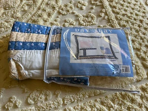 Day by Day Curious cats quilted pillow sham 20x26 - Picture 1 of 7