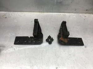 92-99 Chevy Truck Tahoe 5.7L 350 V8 Upper Core Radiator Support Brackets OEMPair - Bild 1 von 14