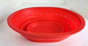Red Silicone Collapsable Oval Strainer/ Colander (10"L x 8"W x 5"D) - NEW - Picture 1 of 7