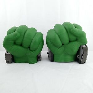 Playmation Marvel Hulk Hands Fist Smash Avengers Labs Hasbro w/Sound & Lights