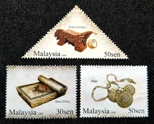 Malaysia Cultural Instruments Artifacts II 2008 (estampilla) montada sin montar o nunca montada *forma extraña *inusual - Imagen 1 de 5