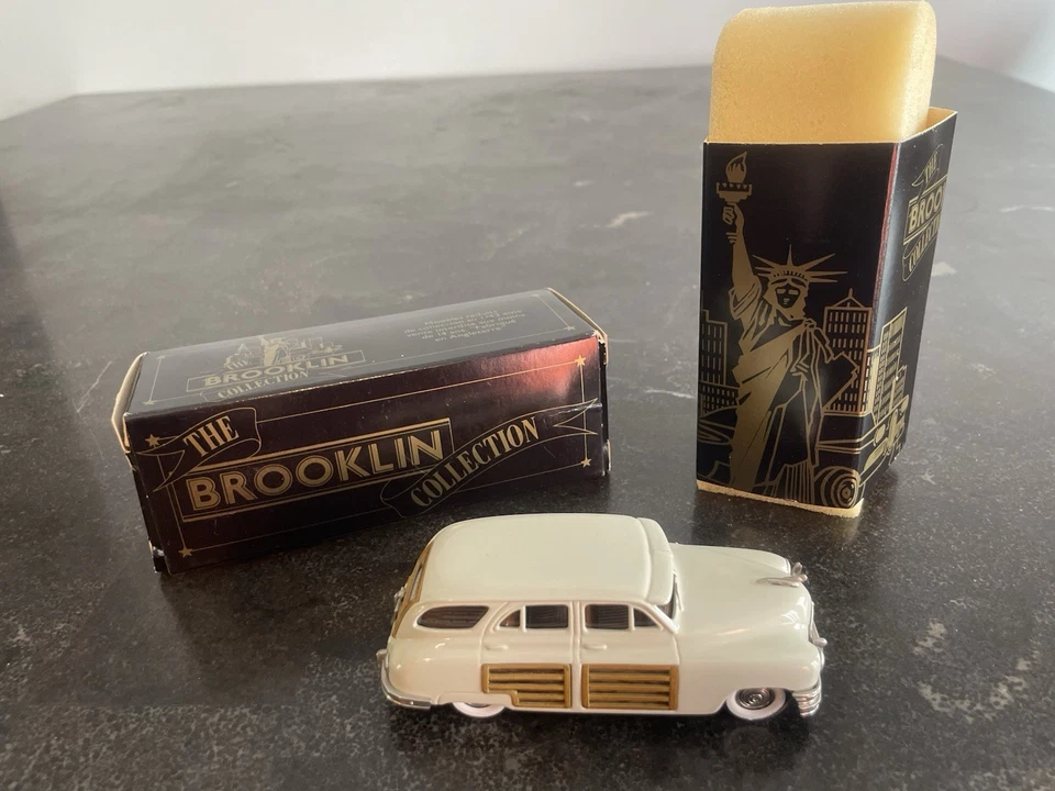 Réplica diecast Brooklin BRK43 1948 Packard Station Wagon Woody escala 1:43 Foto 1 de 4