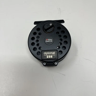 Катушка нахлыстовая Abu Garcia Diplomat 256 - Япония - Изображение 1 из 4