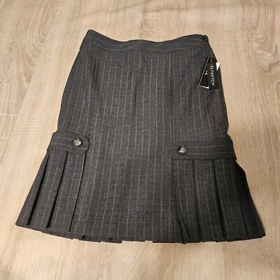 Bcx Size 5 Gray Striped Pleated Skirt Size 5 Stretch Nwt  - Image 1 of 4